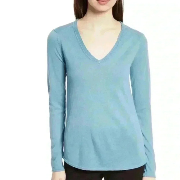 ATM- Anthony Thomas Melillo Women’s 100% Cashmere V-Neck  Sweater Size XS EUC! - Picture 1 of 9